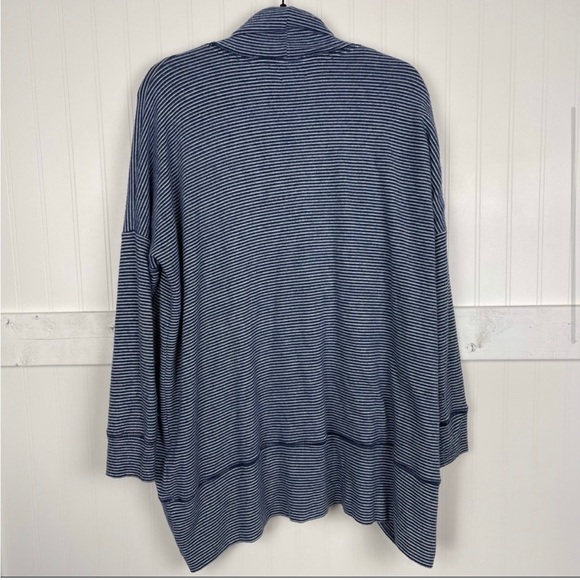 Sundry Brushed Knit Cocoon Cardigan in Blue & White Stripes - Picture 3 of 5